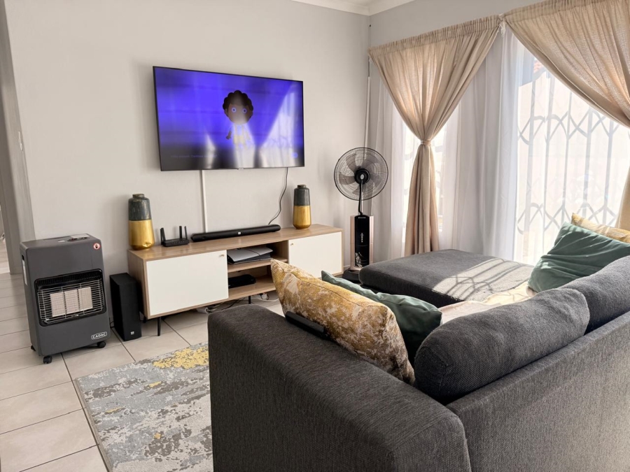 3 Bedroom Property for Sale in Waterkloof East North West